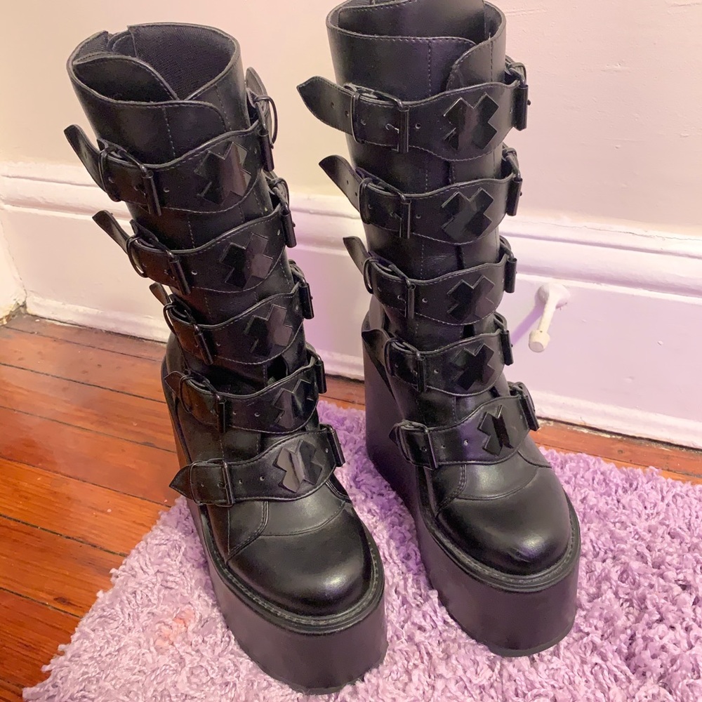 YRU Dune Black Platform Boots
